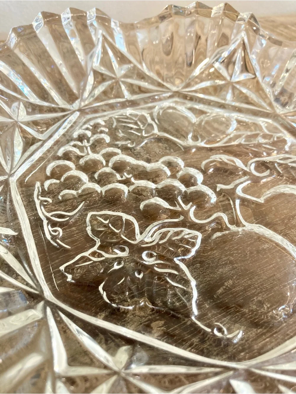Vintage Pressed Glass Fruit Design Ruffle Edge 11” Bowl Federal Glass Pioneer